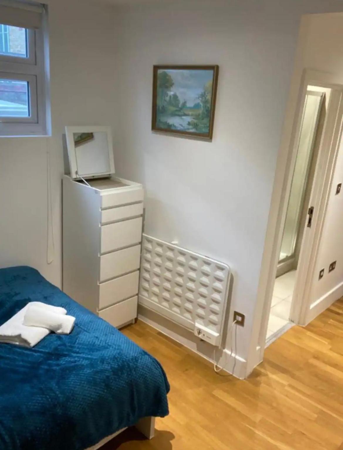 Homestay Lovely Private In Euston,